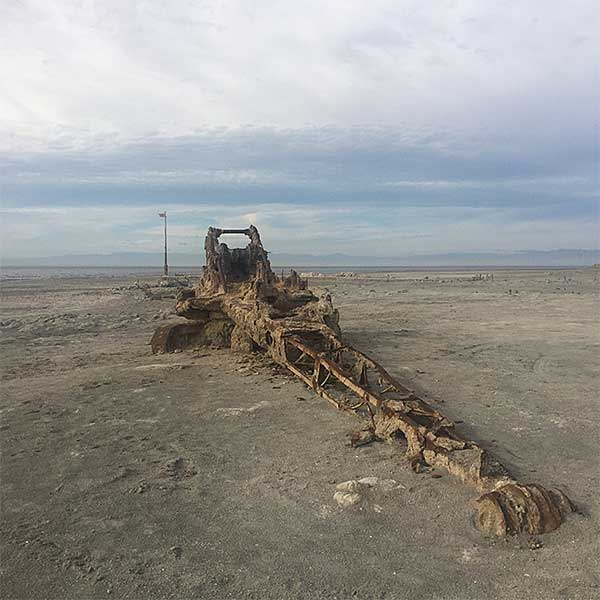 Salton Sea - abandoned equipment