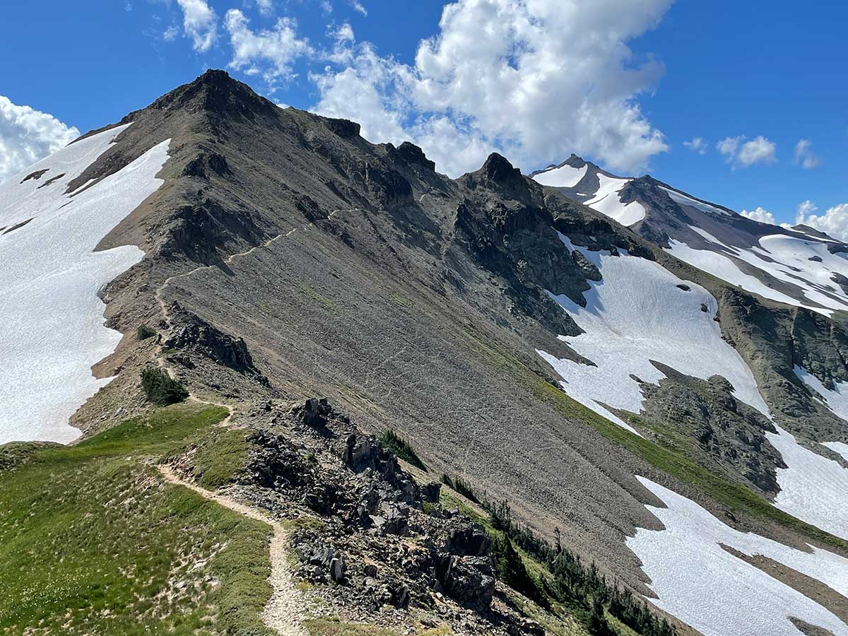 Knife-edge trail, Goat Rocks Wilderness