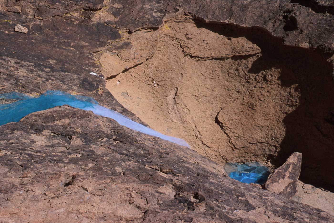 Water Entrapment at Owens River Gorge ©2000 Linda Gass